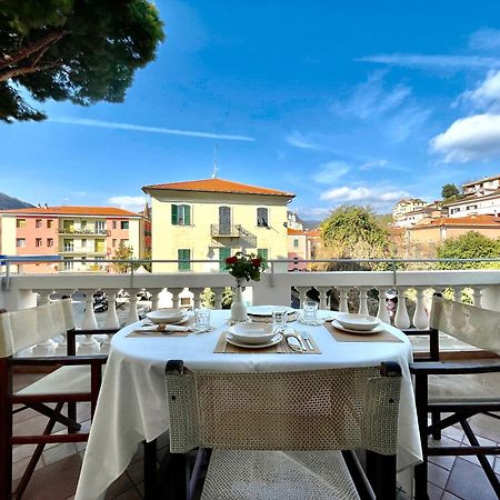 Villa Migliorini Lusso & Comfort In Finalborgo. ฟีนาเลลีกูเร ภายนอก รูปภาพ